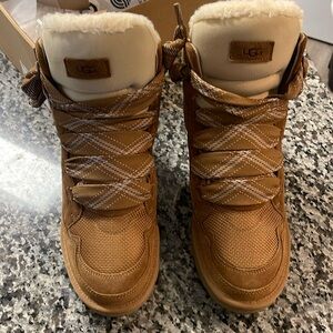 UGG Chestnut Highmel Women's size 12